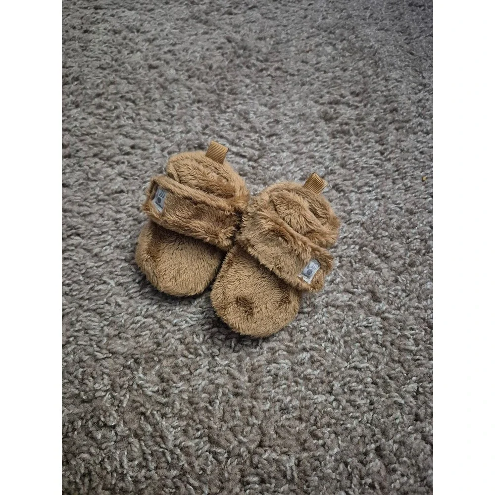 Bearpaw baby boots size 1 0-3 months- tan